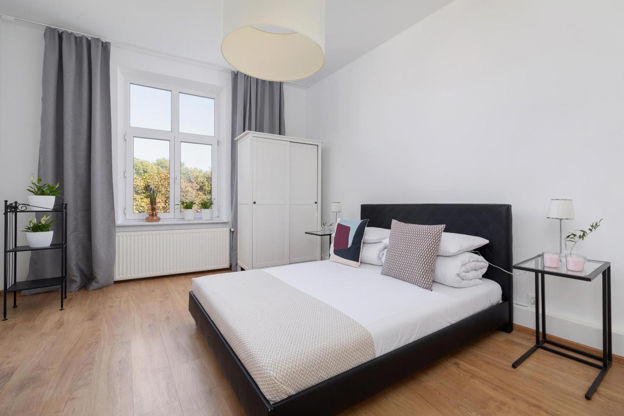 קרקוב 1-Bedroom Apartment - Dluga 65 Street מראה חיצוני תמונה